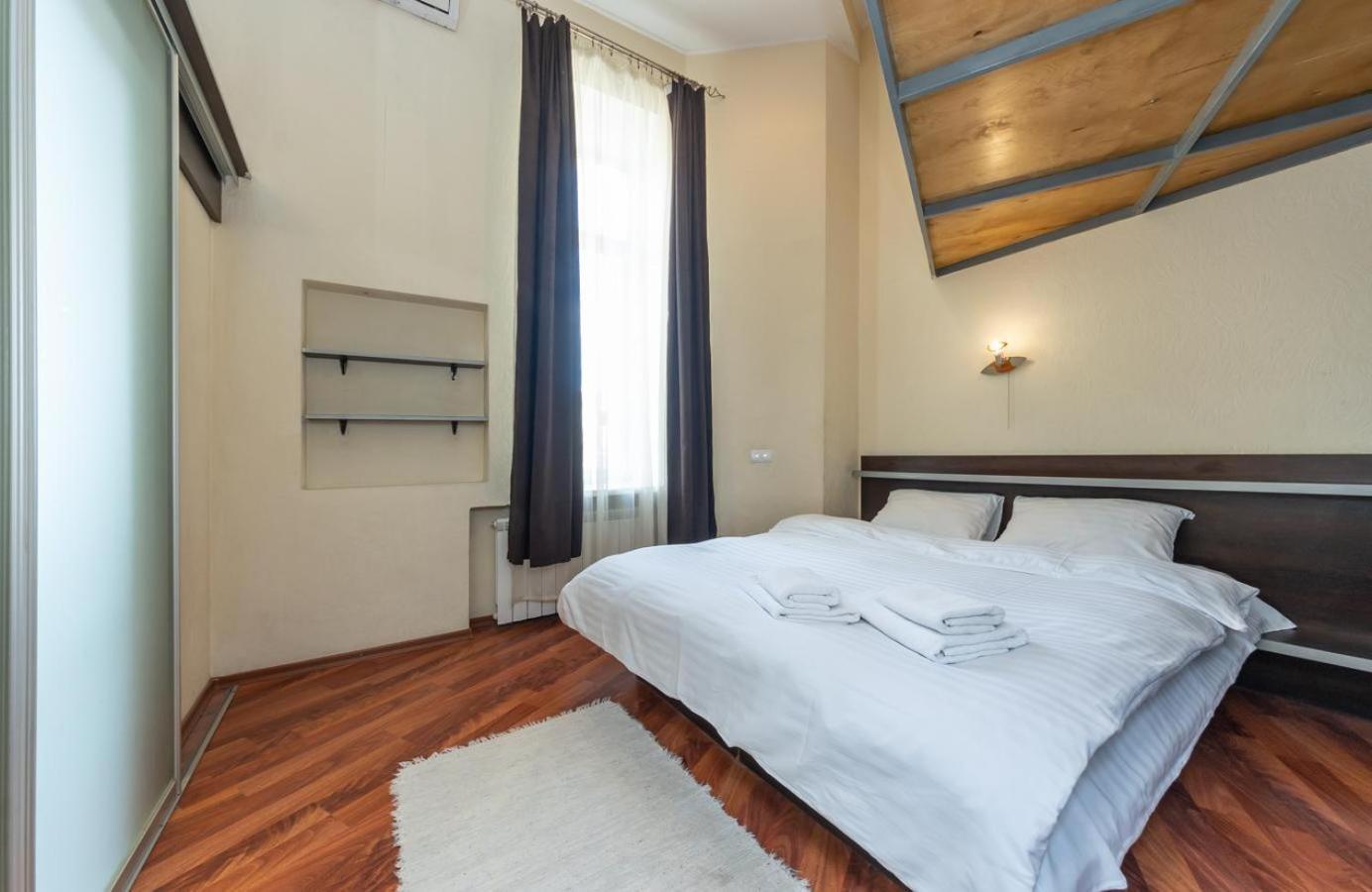 Comfortable Apartment On Mikhaylovskiy Lane Kiew Exterior foto