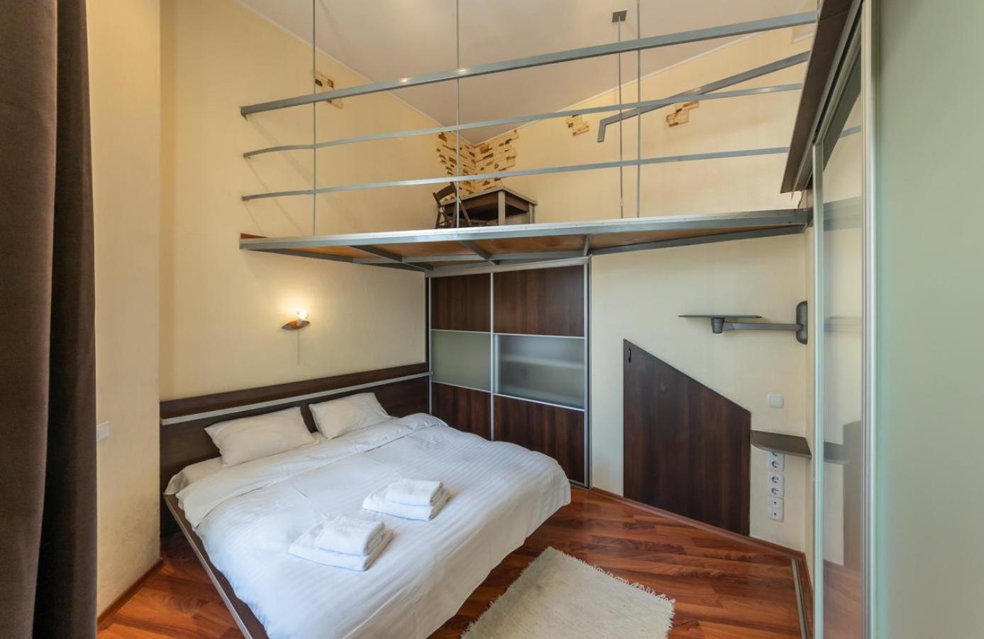 Comfortable Apartment On Mikhaylovskiy Lane Kiew Exterior foto