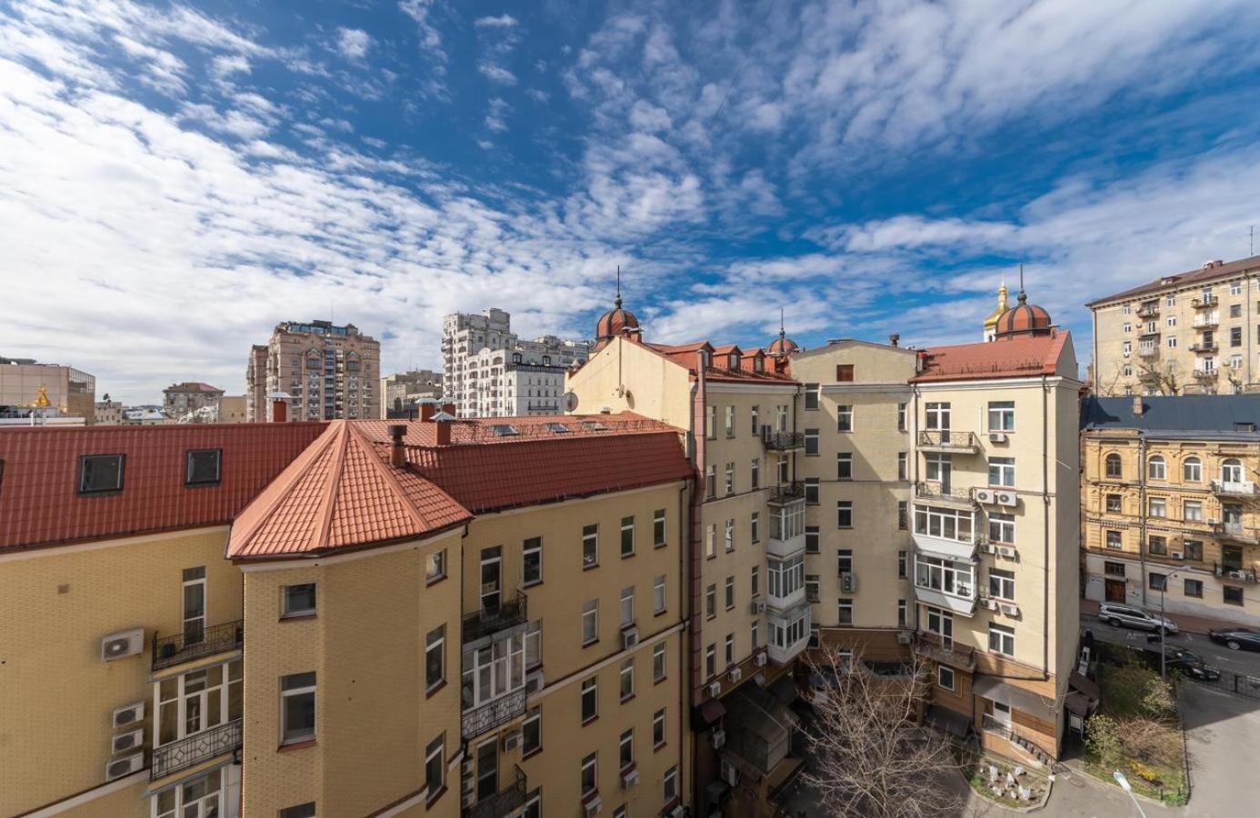 Comfortable Apartment On Mikhaylovskiy Lane Kiew Exterior foto