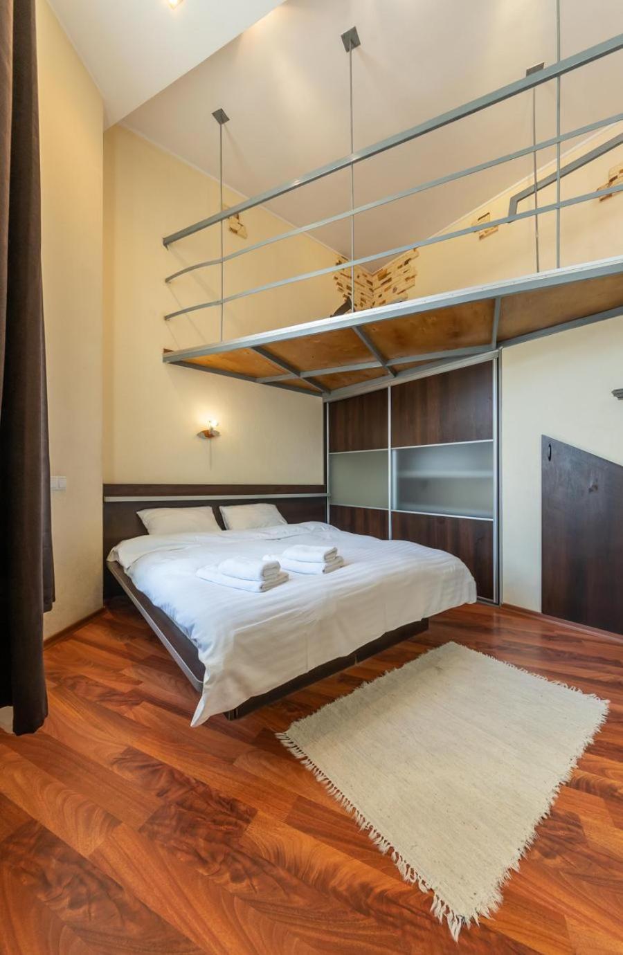 Comfortable Apartment On Mikhaylovskiy Lane Kiew Exterior foto