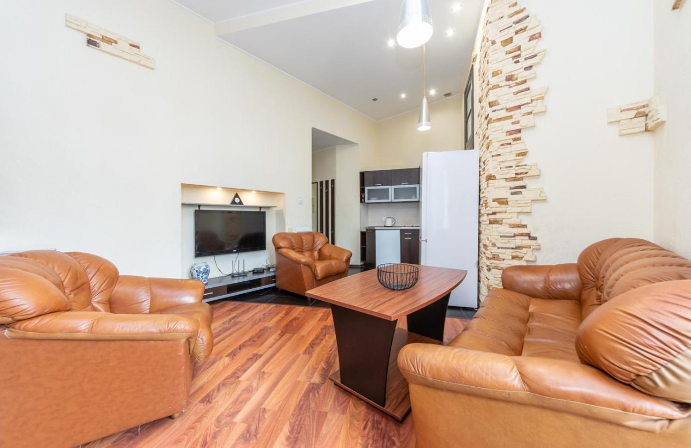 Comfortable Apartment On Mikhaylovskiy Lane Kiew Exterior foto